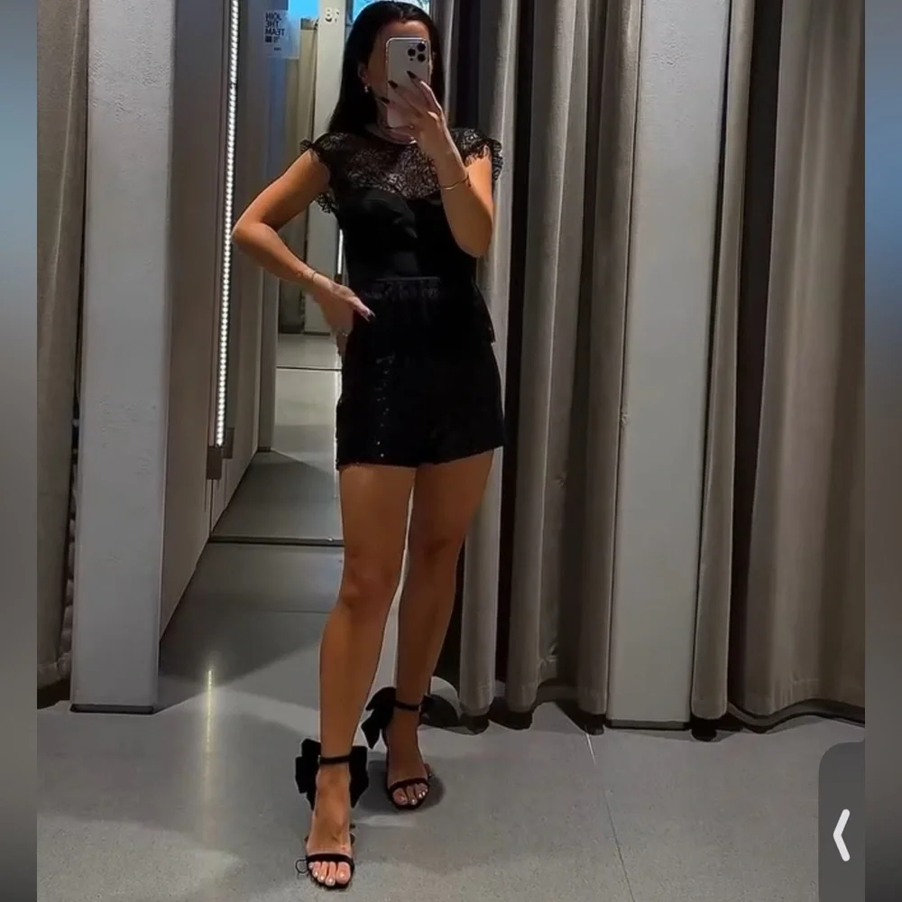 ZARA SEQUIN HIGH WAISTED SHORTS - Picture 6 of 16
